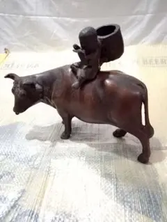 【竹刻牛童子】高さ25cm 竹根彫牛の背に牧童が戯れる置物 竹刻牛童子】高さ25cm 竹根彫牛の背に牧童が戯れる置物 - メルカリ