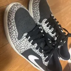 NIKE エアジョーダン1 Low cement