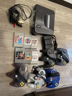 (早い者勝ち、ジャンク扱い)NINTENDO64 本体とコントローラー等