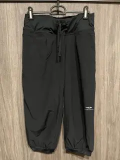 クロップドパンツ 黒