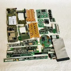 スマホ2台　電子基板部品取りジャンクまとめ売り 都市鉱山金抽出のサムネイル