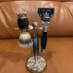 L'OCCITANE × PLISSON シェービングセット - メルカリ