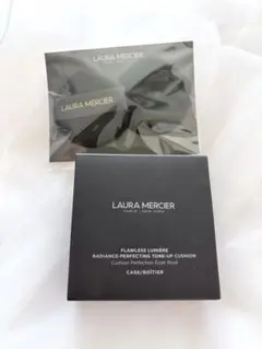 ローラメルシエ フローレスルミエールクッション FAIR ROSE 替えパフ付
