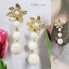 【77】ゴールドフラワー　ランダムデザインパール　ピアス　イヤリング