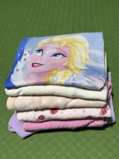 パジャマ まとめ　ユニクロ　100 90 エルサ キルト　フリース　ボタン