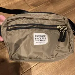 FREDRIK PACKERS フレドリックパッカーズ　ショルダーバック