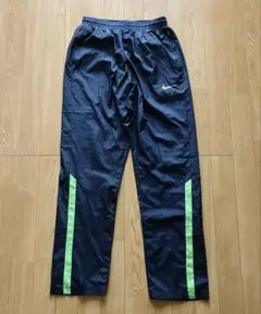NIKE ナイキ　ナイロンパンツ　ウーブントラックパンツ　黒　Mサイズ