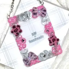 W708 ホイップデコ　硬質トレカケース ピンク グレー 灰色 白 豹柄 リボン