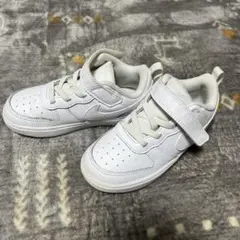 Nike ホワイト スニーカー