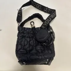 美品　YAMADAYA nouer キルティングトートバッグ ブラックのサムネイル