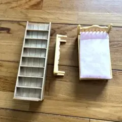 シルバニアファミリー　ベット、テーブル、階段