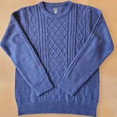 ケーブル編み厚手ニットセーター紺色