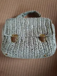 薄緑色 かごバッグ ハンドル付き