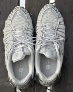 Nike Shox TL シルバー
