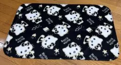 ハローキティ　フリースブランケット