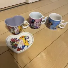 ディズニーランド、リゾート食器4点セット