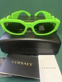 VERSACE グリーンサングラスのサムネイル
