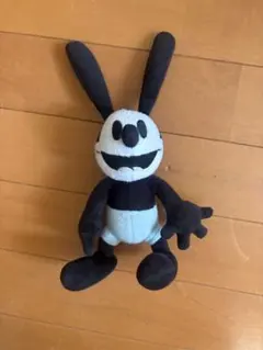 ディズニーランド　オズワルド　ぬいぐるみ　ぬいぐるみバッジ　バッジ