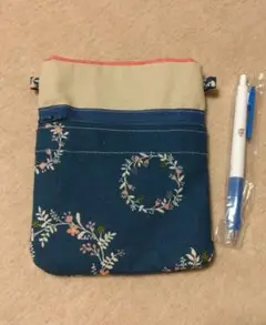 ナースポシェット　スマホポシェット　サコッシュ