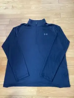 アンダーアーマー　ハーフジップ　長袖シャツ