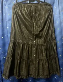 【週末セール】コムサイズム　黒 フレアスカート 光沢 ふんわり　新品未使用品