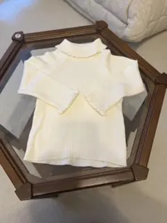 【美品】familiar ホワイト タートルネックニットセーター