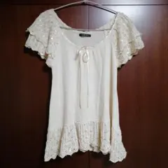 d*3様 INGNI アイボリー レース編み フリル トップス