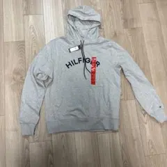 TOMMY HILFIGER グレー フード付きパーカー