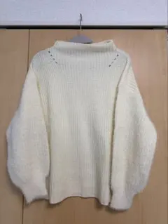 アースミュージックアンドエコロジー　セーター ホワイト