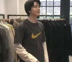 oursローズ着用 90s nike tシャツ y2k 短丈 S archive - メルカリ