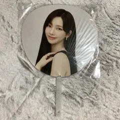 Item thumbnail for item 8819c75e-4c24-4d41-8499-8895a0a9c01c