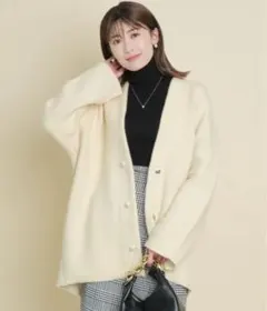 美品　アプワイザーFOX混ニットミドルコート