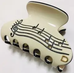 新品！スワロフスキー 豪華デコラティブ　ヘアクリップフランス製 音符 ト音４万