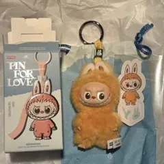 ラブブ アクリルキーホルダー y