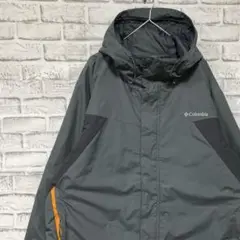 コロンビア　マウンテンパーカー中綿XL グレーロゴ刺繍アウトドア1006