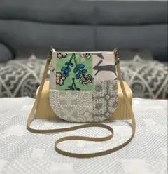 【ぐでまま様 専用】ハンドメイド ミナペルホネン パッチのお散歩ポシェット