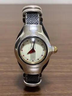 Vivienne Westwood 腕時計 オーブモチーフ ジャンク品 - メルカリ