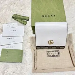 GUCCI グッチ　二つ折り財布 アイボリー ゴールド金具
