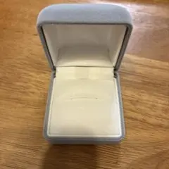 グレー リングボックス