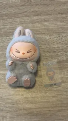 ラブブ　ハブアシート　HEHE