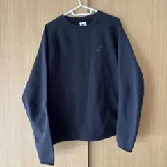 ブラック トレーナー