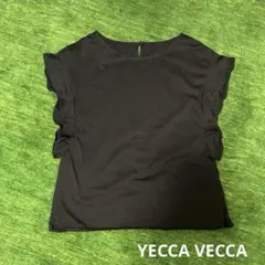 ブラック　半袖　フリル　シャツ　ブラウス　YECCA VECCAのサムネイル