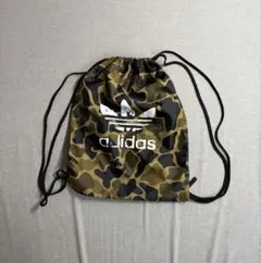 adidas 迷彩柄 ナップサック