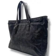 COACH オプアートエンボスドレザートートバッグ