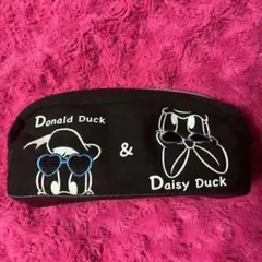 ディズニー　ドナルドダック＆デイジーダック　ポーチ
