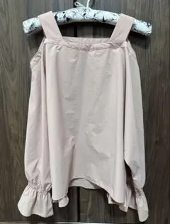 【超美品】UNITED TOKYO オフショルダーブラウス フリル袖　長袖