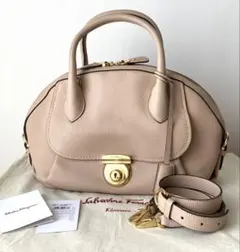 2025年最新】フェラガモ フィアンマの人気アイテム - メルカリ