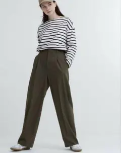ユニクロ　タックワイドパンツ　460311 M オリーブ