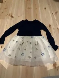 星の刺繍付きワンピース ネイビー