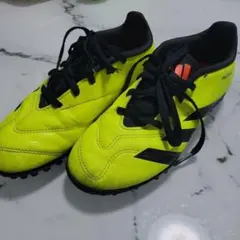 adidas サッカートレーニングシューズ イエロー　２２cm